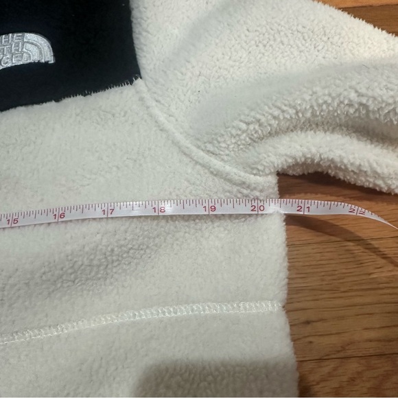 The North Face Women’s Gemma Fleece Jacket Sherpa Snap Hooded Med - Picture 5 of 9